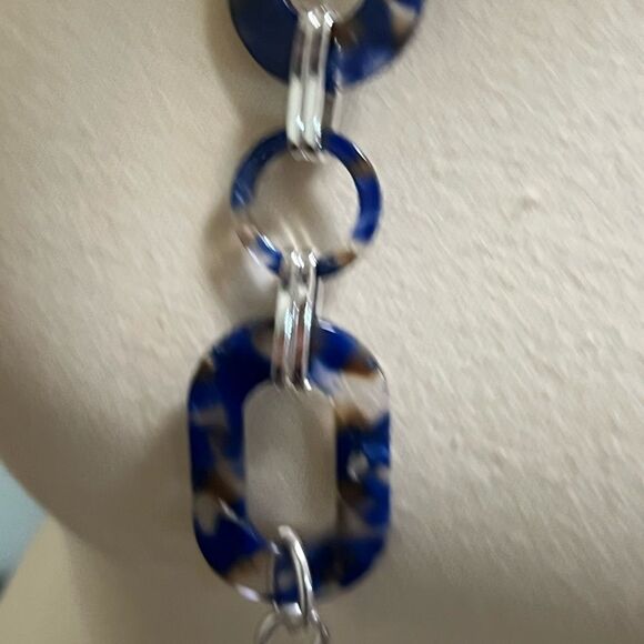 NWT Dillardās Blue and SilverāChain Necklace #JW7 - Picture 7 of 9